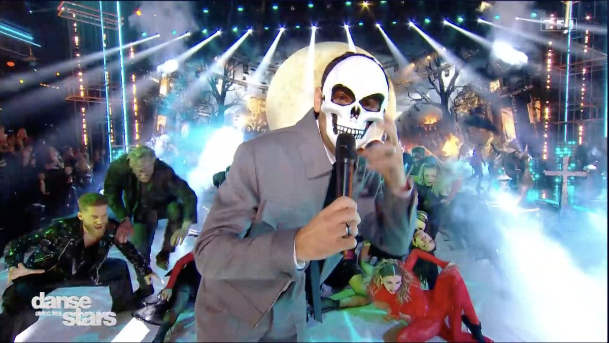 Christine 🦂 tweet media