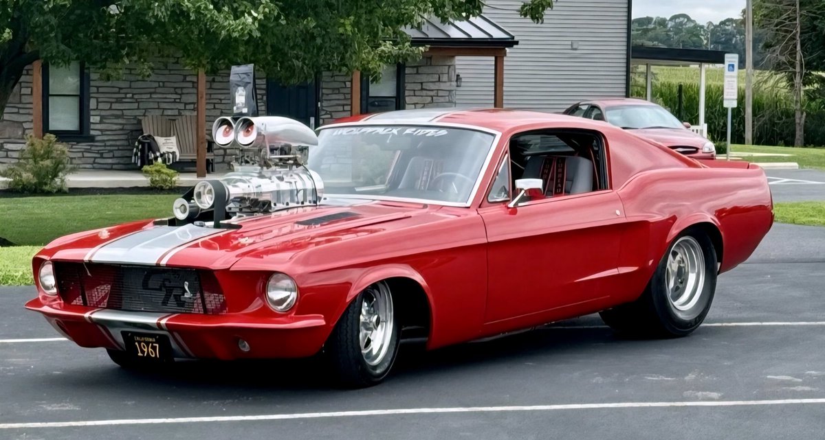 68taggart's tweet image. 🏁☠️ #FastbackFriday ☠️🏁