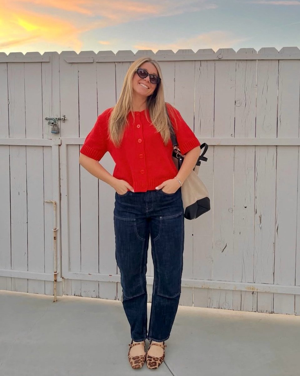 velveteyewear's tweet photo. Golden hour glow. California sky. 🌅

‘Rosa’ in Tortoise by Velvet Eyewear® 💋

#WomensSunglasses #FaceShape #SpringLooks #WomensHistoryMonth #ChicStyles https://t.co/hnNzLuZhPW