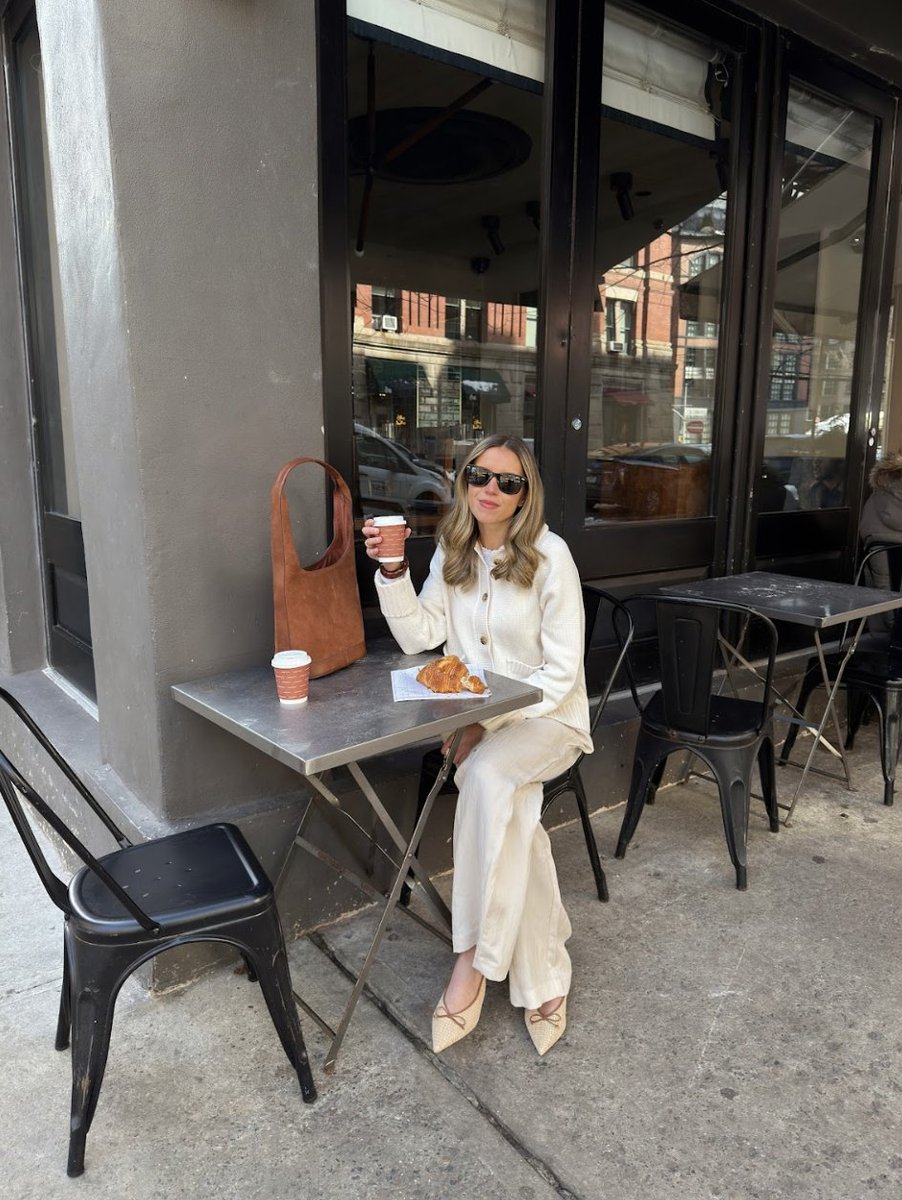 Ann Taylor tweet media