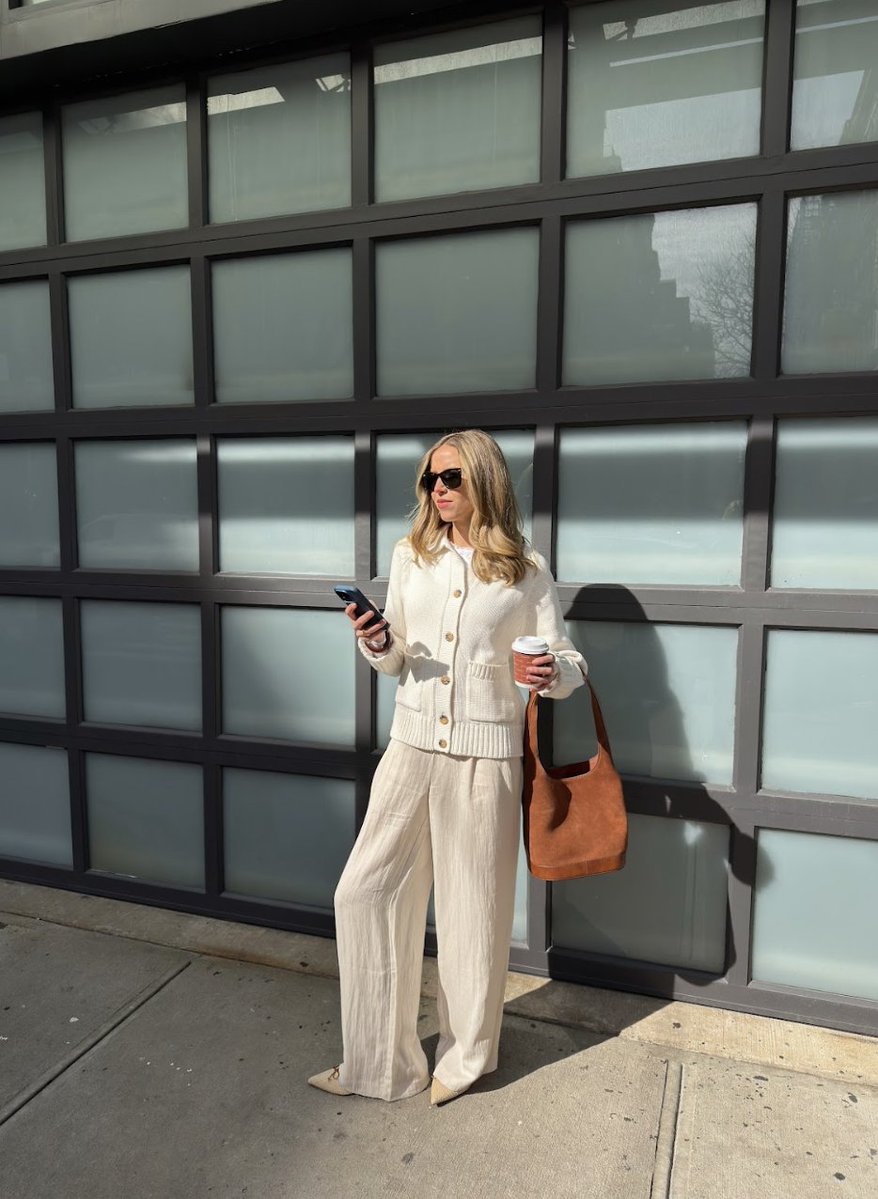 Ann Taylor tweet media