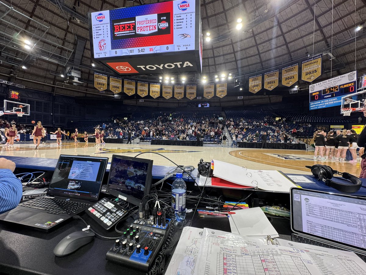 kyleriley's tweet photo. State B GBB: It’s Semifinal Time! 1S-Baker (24-0) vs. 1W-Florence-Carlton (21-3) in the first one. Then, we’ve got 1N-Malta (21-4) vs. 2W Loyola Sacred Heart (22-2) in the second. Catch the action on the #NFHSNetwork. #mtscores https://t.co/7Jbt6GhhZg