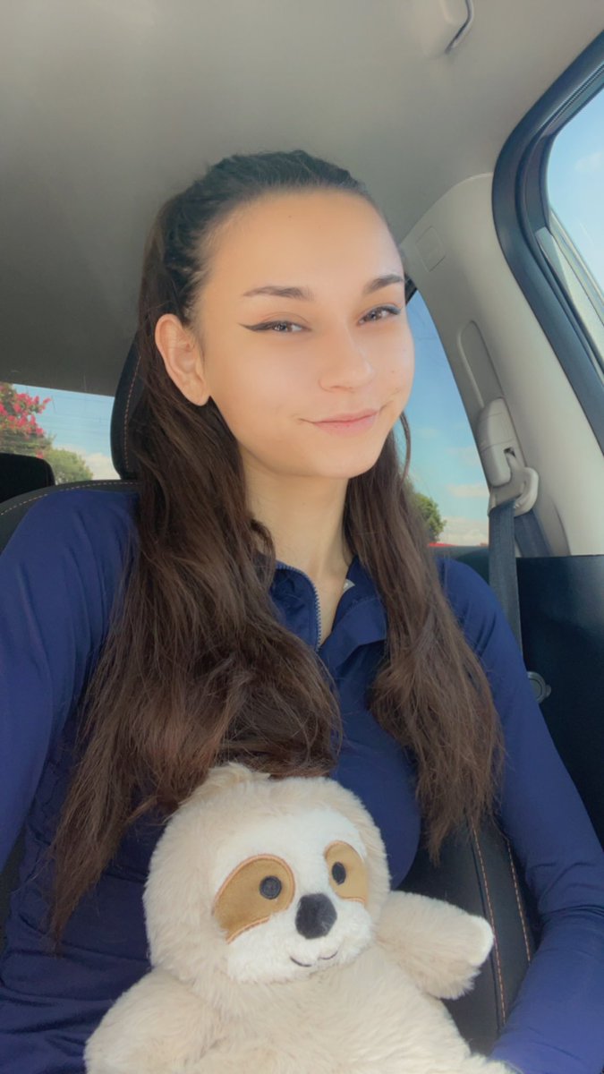 a l e x 🎈 tweet media