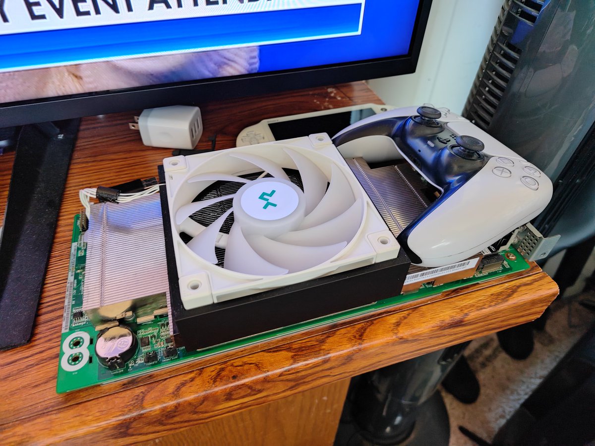 Raymond Taylor tweet media