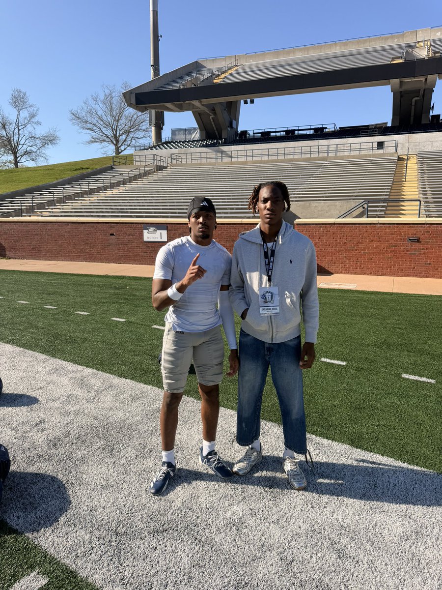 Ja’Karian “ Slim” Jones tweet media