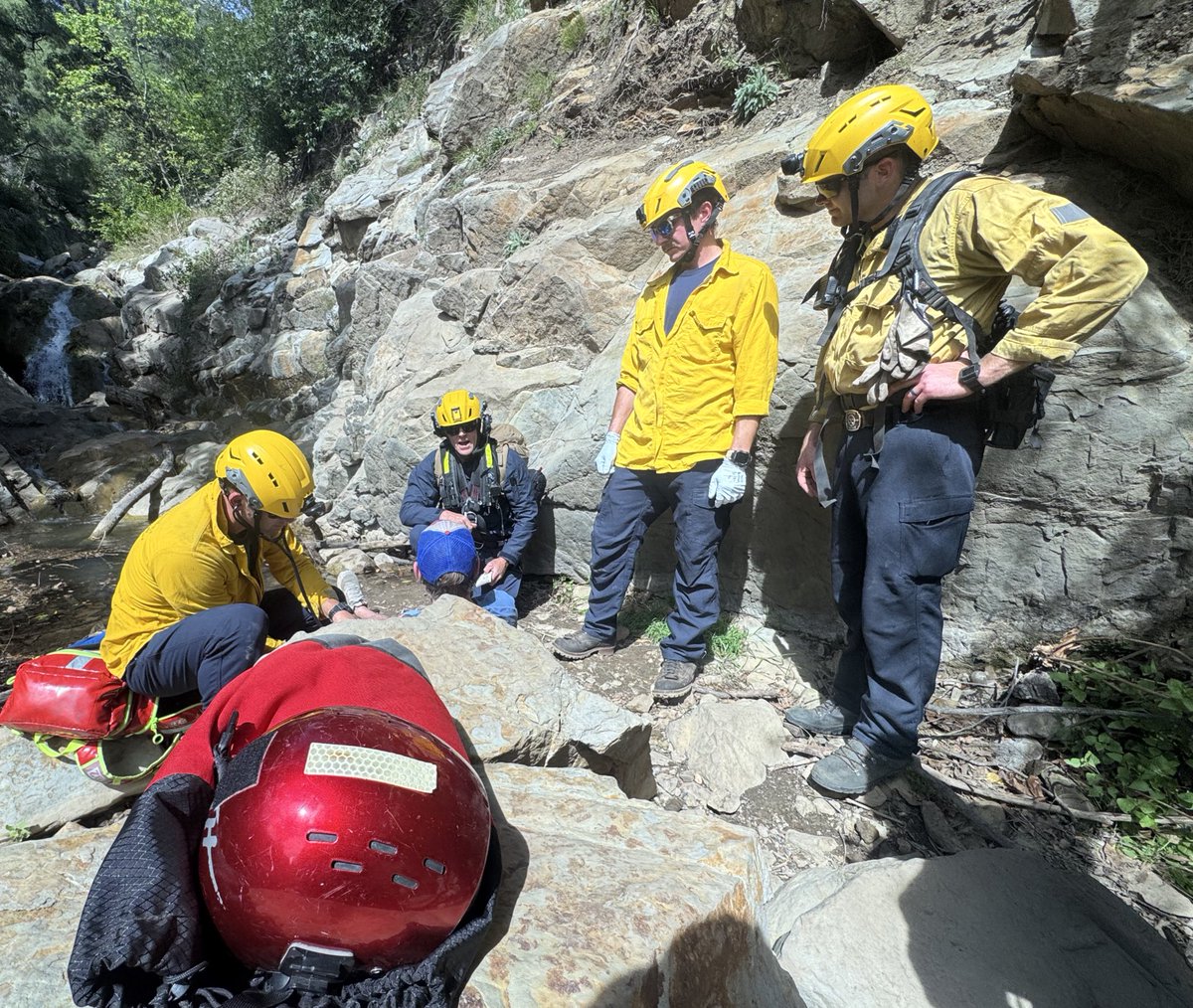 Montecito Fire tweet media