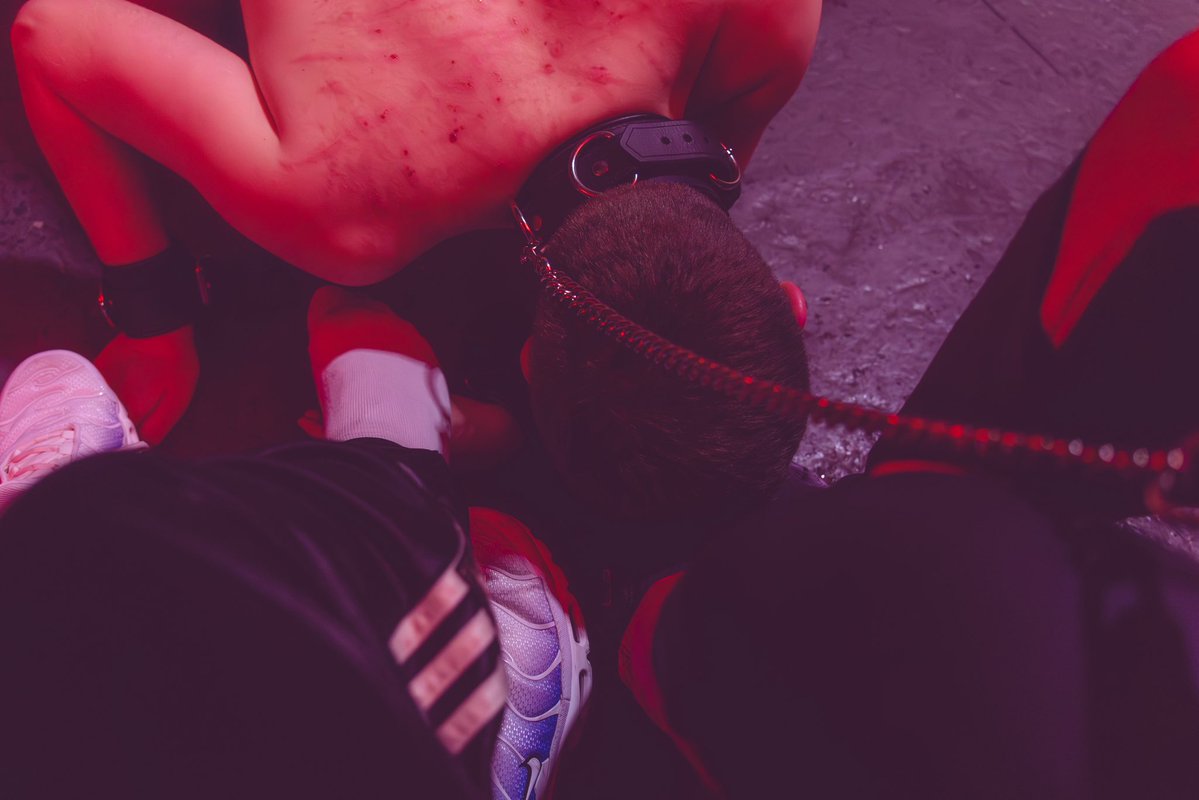 DingFootSub tweet media