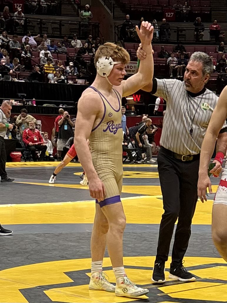 NoRo_Wrestlers's tweet photo. Tyler Rowles wins by decision 4-2 https://t.co/UzSoJ4ZcAn
