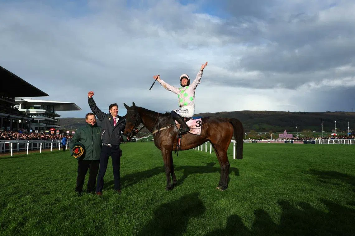 Kevin Blake tweet media