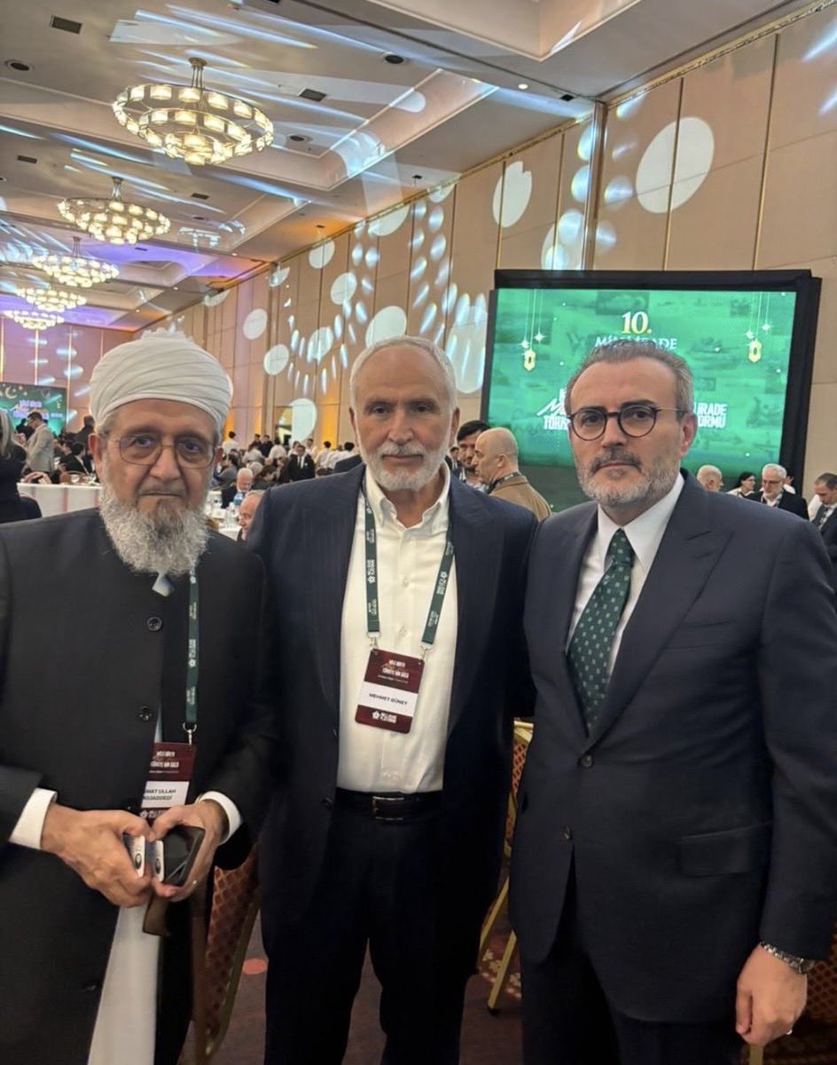 mahirunal's tweet photo. Cumhurbaşkanımız ve Genel Başkanımız Sayın @RTErdogan’ın teşrifleriyle gerçekleştirilen 10. Milli İrade İftar Programı’nda, sivil toplum kuruluşlarımızın kıymetli temsilcileriyle bir araya geldik.

Toplumsal dayanışmayı büyüten, ortak sorumluluk bilincini diri tutan sivil toplum kuruluşlarımızın her birine ve bu anlamlı buluşmaya katkı sunan tüm paydaşlara teşekkür ediyorum. Ramazan’ın bereketi, birlik ve muhabbetimizi daim kılsın.