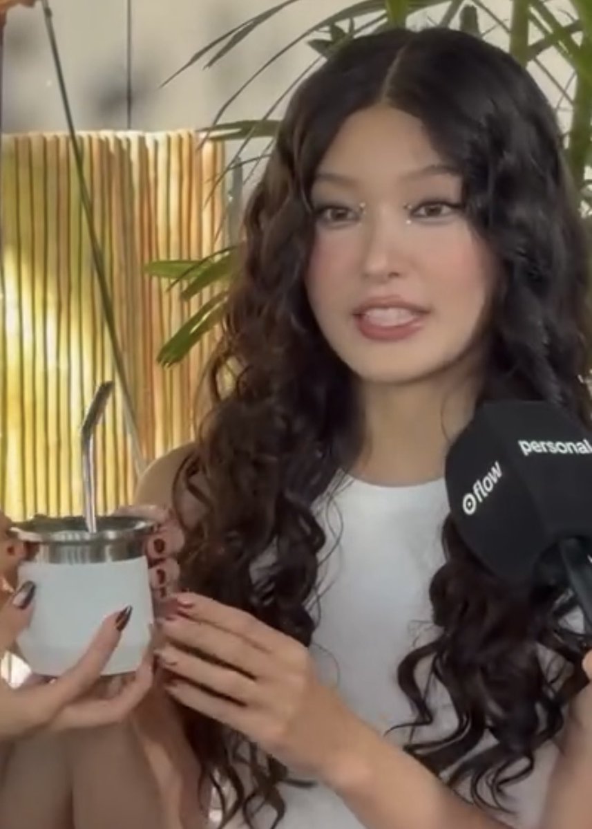 yoonchae looks like an angel with curly hair