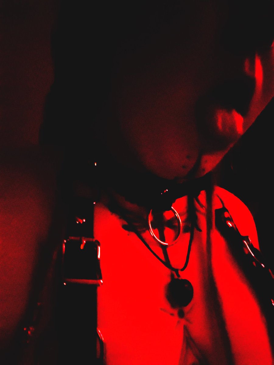 alien19666's tweet photo. Un adelanto de mi sesión de hoy. Para ver más suscribete a mi #onlyfans https://t.co/p0HeKh8a45