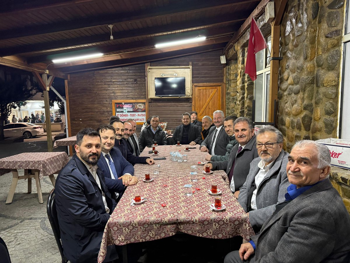 HKarasu39's tweet photo. 📍#Demirköy

Bu akşam orucunuzu Demirköy Belediyemizin Düzenlediği iftar programında Demirköylü hemşehrilerimizle birlikte açtık.

 Bu güzel İftarı gerçekleştiren Belediye Başkanımız @Recepgün ve ekibine teşekkür ederiz, 
Rabbim kabul etsin İnşallah... https://t.co/HcNinkxxsd