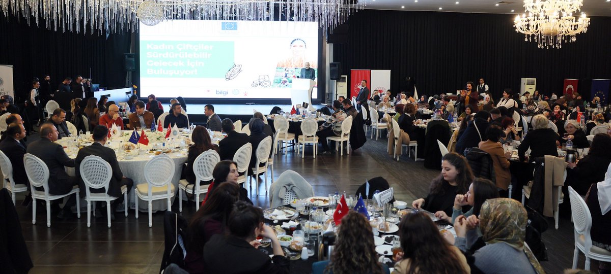 abbmkayseri's tweet photo. Kayseri Ticaret Odası AB Bilgi Merkezi olarak, kadınlar günü ve Uluslararası Kadın Çiftçiler Yılı kapsamında düzenlediğimiz “Kadın Çiftçiler Gelecek İçin Buluşuyor” programı ve iftarında; kadın çiftçilerimiz ve kooperatiflerimiz birarayaya geldi
@EUDelegationTur @ABBilgiMerkezi https://t.co/bfXkUG7mZx