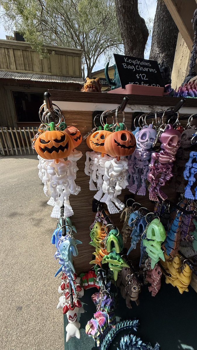 ParksAndCons's tweet image. The craft village returns with a variety of local artists and vendors #BoysenberryFestival