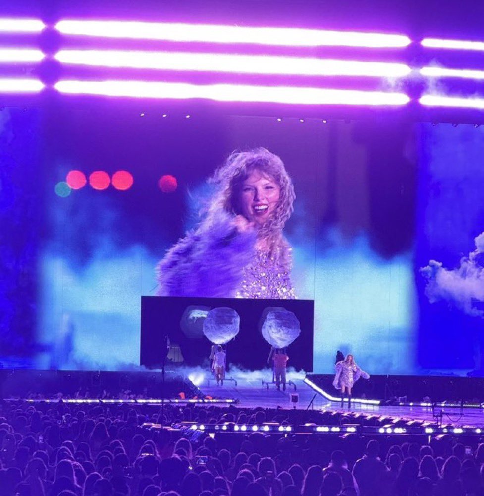 𝒮𝒶𝓇𝒶𝒽 (𝒯𝒶𝓎𝓁𝑜𝓇’𝓈 𝓋𝑒𝓇𝓈𝒾𝑜𝓃) ❤️‍🔥 tweet media