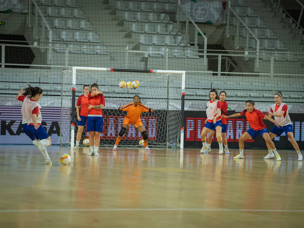 AtleticoCP1942's tweet image. ⚽ | #MadeInAtletico

Presença da formação #MadeInAtletico na 🏆 𝐅𝐢𝐧𝐚𝐥 𝐅𝐨𝐮𝐫 Taça @LigaPlacard 

Jéssica Santos, guarda-redes da nossa equipa #Sub19, a pisar os grandes palcos do futsal nacional! 😍

🟡🔴🔵

#sempreatletico
#ViverLutarVencer