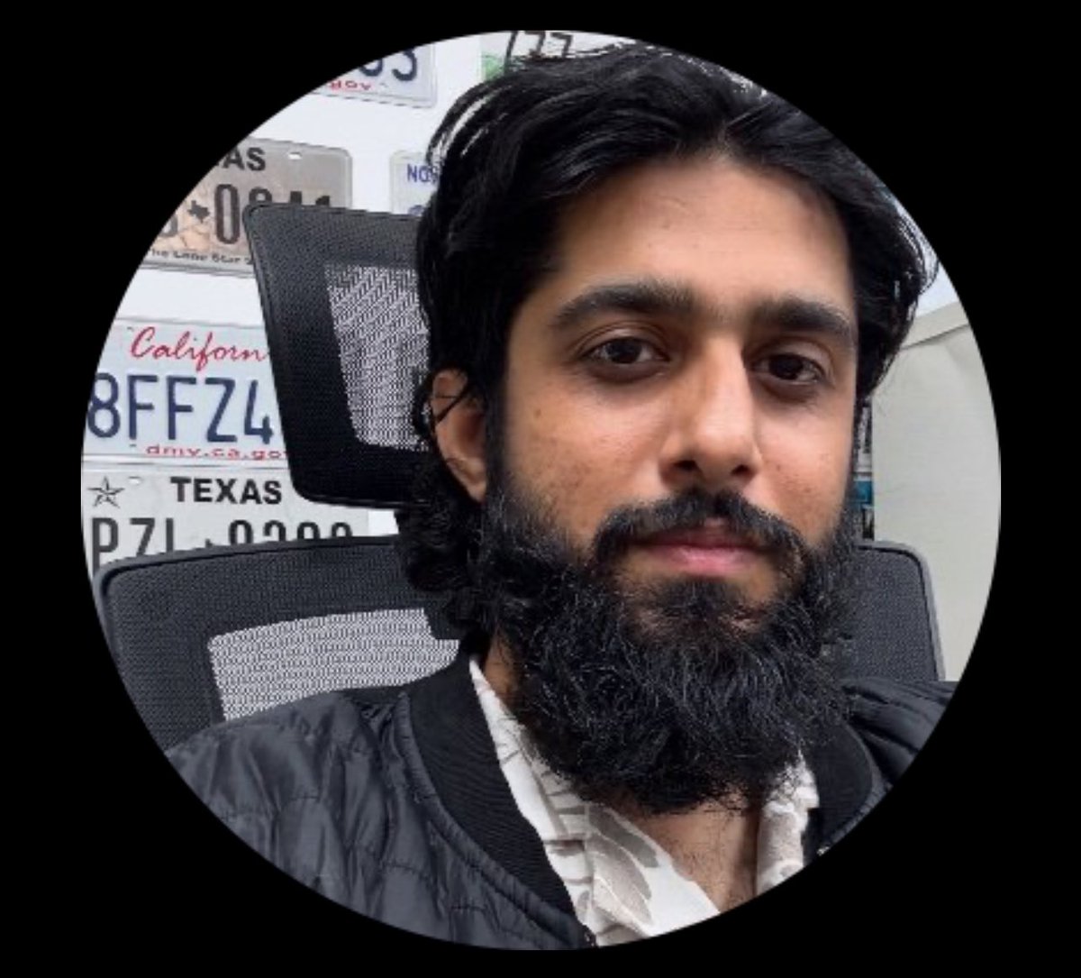 ZEROhappens's tweet photo. @SamQari Saar we are not south asian🤣🤣🤣 https://t.co/AItmEa5Tug
