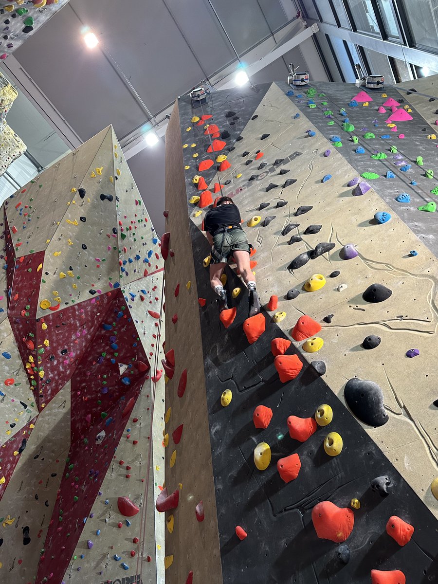 hungryAlex_'s tweet photo. I like rock climbing https://t.co/pPwJgPsk45