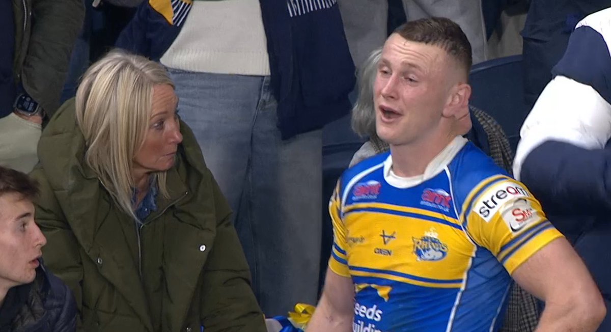 Harry Newman crying again over a professional foul 😂😂 
Once a cry baby, always a cry baby 😭