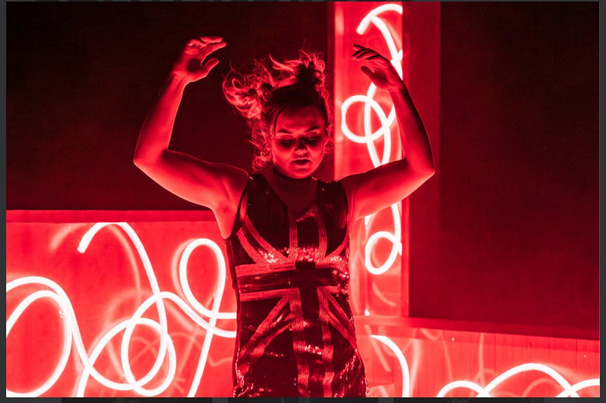 Dominic Cavendish tweet media