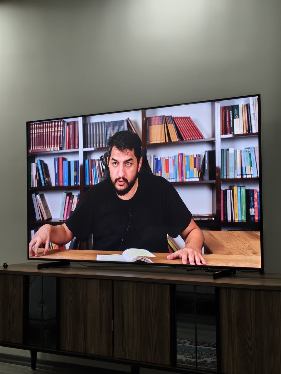 Reis senden Allah razı olsun. Batının naratifini takdis edip müslümanları sigaya çekmeye teşebbüs eden adamlardan, ve bunları muteber kılan özgüvensizlerden bıktık. Sana teşekkür etmekte zorlanıyorum, sağol. <a href="/AltayCemMeric/">Altay Cem Meriç</a>