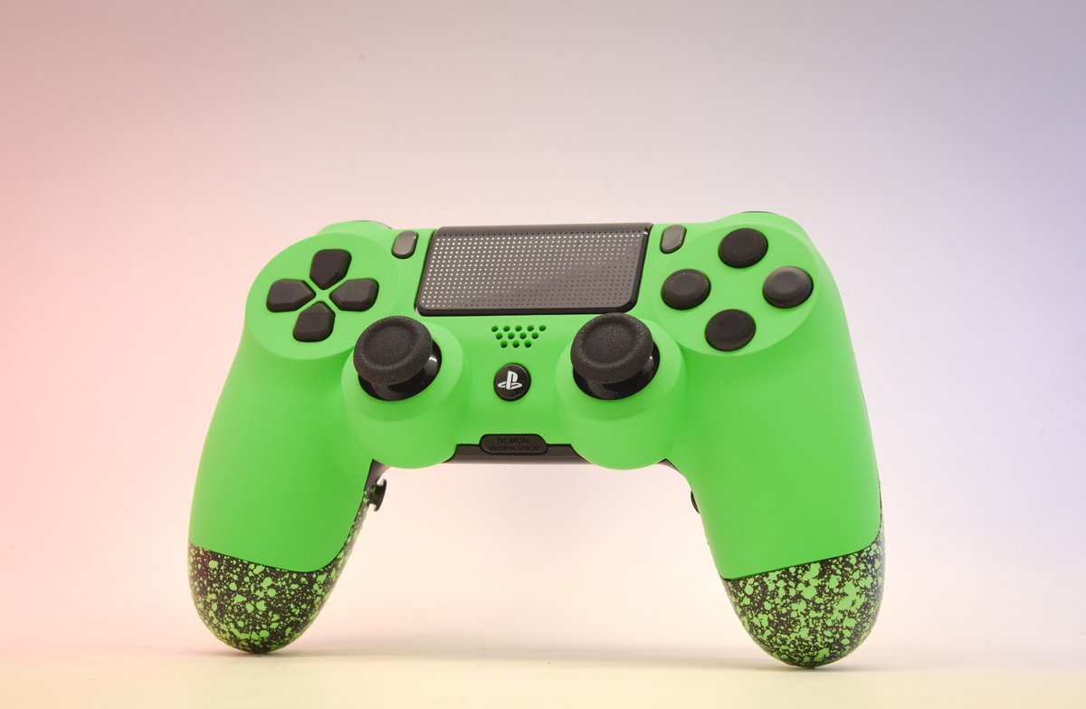 DemonWorkshop's tweet photo. Another sick custom colorway created by @KirexFPS 😈🎮

• PS4 Controller
• Soft Touch Lime Faceplate
• Green Splatter Grip Rear Shell
• Black PS4 Thumbsticks
• Marius Motherboard
• 2 Demon Rear Buttons
• Demon Bumpers & Triggers
• Demon Face Buttons & Dpad
• USB-C Conversion
