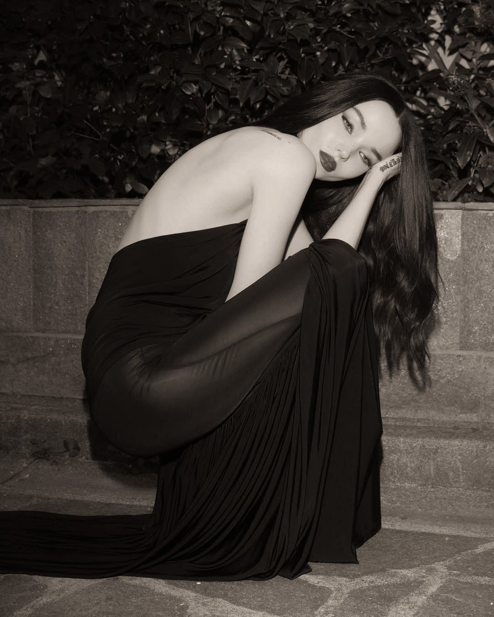 ᅟᅟ 𝑪𝑒𝑙𝑖𝑛𝑒. tweet media