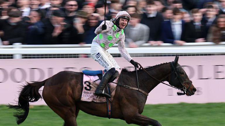 Niall Tierney tweet media