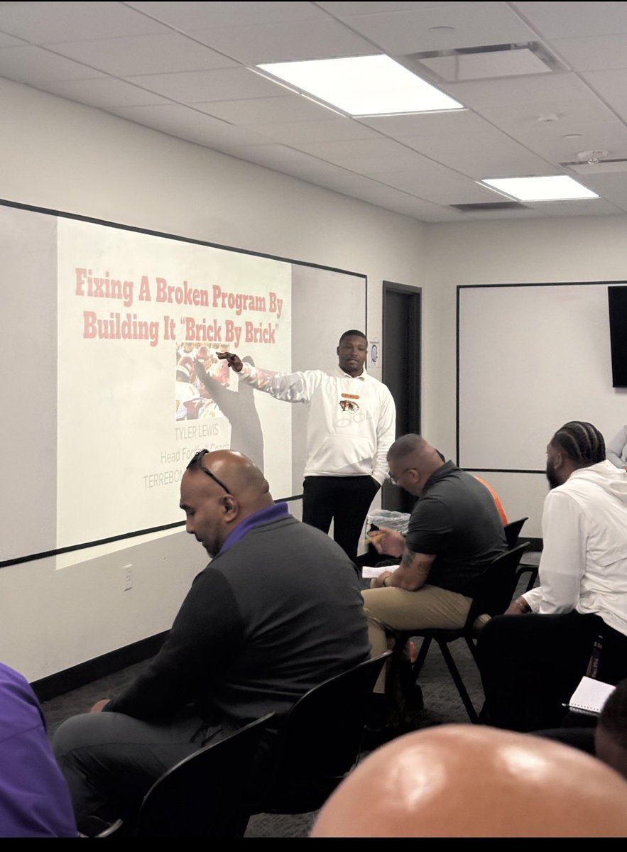 coach_ty12's tweet photo. Today I had the pleasure of presenting at Nicholls Football Coaches Clinic. Presented by LFCA. Thank you guys for the opportunity and experience. #TerrebonnePerfect https://t.co/MMIcBg7gjG