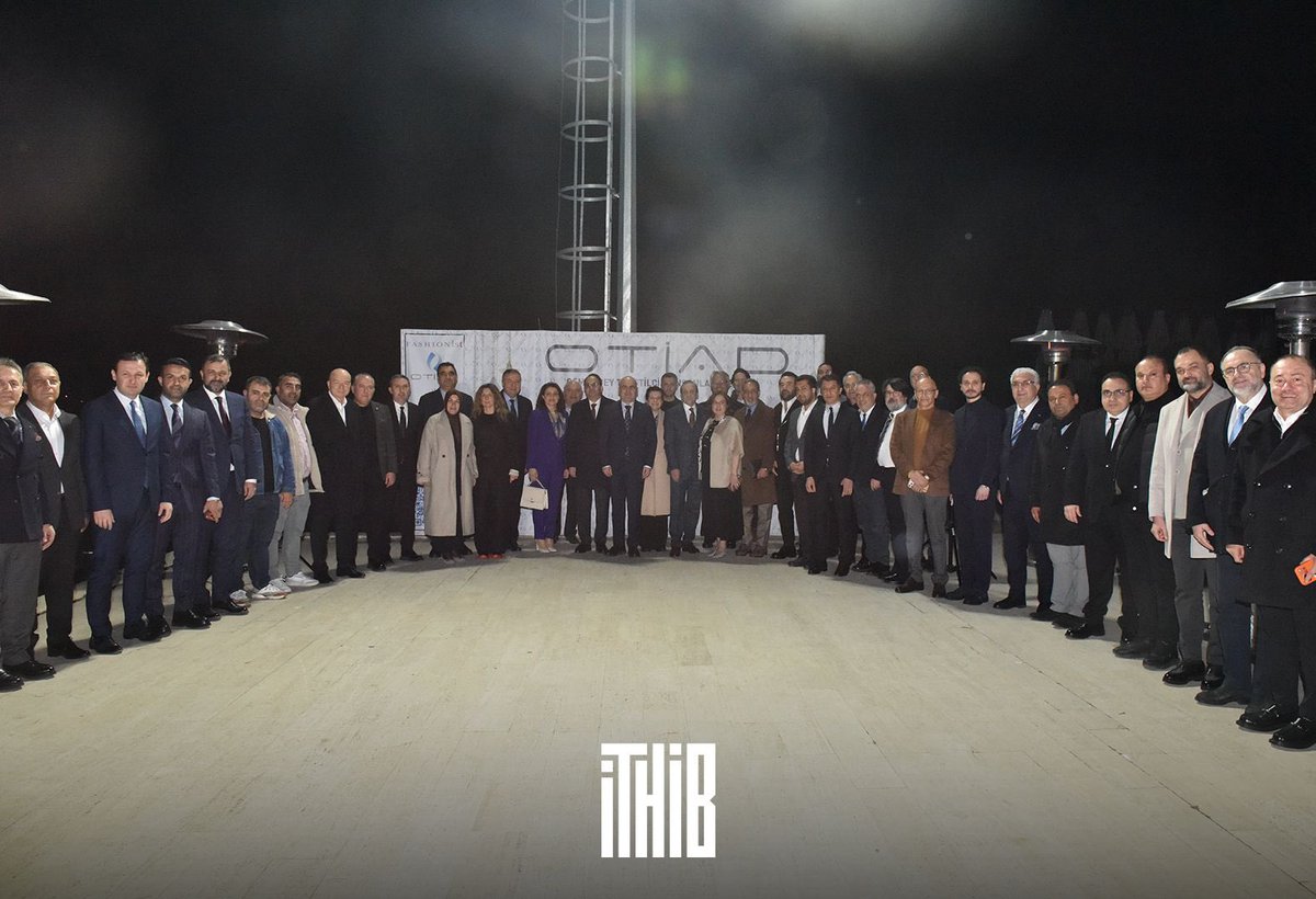 aoksuz's tweet photo. OTİAD iftarında kıymetli @otiadosmanbey ailesiyle ve @sislikaymakam 'ımız, hemşehrim Sayın Cevdet Ertürkmen ile bir araya gelmekten mutluluk duydum.
OTİAD Yönetim Kurulu Başkanı Sayın Allam Çiftçi ve yönetim kuruluna davetleri için teşekkür ediyorum. #ithib https://t.co/QMAj90jraX