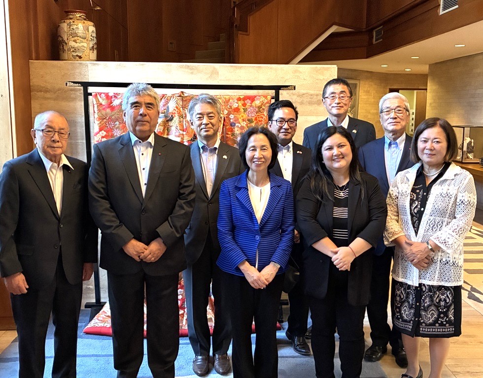 Embajada del Japón en Chile tweet media