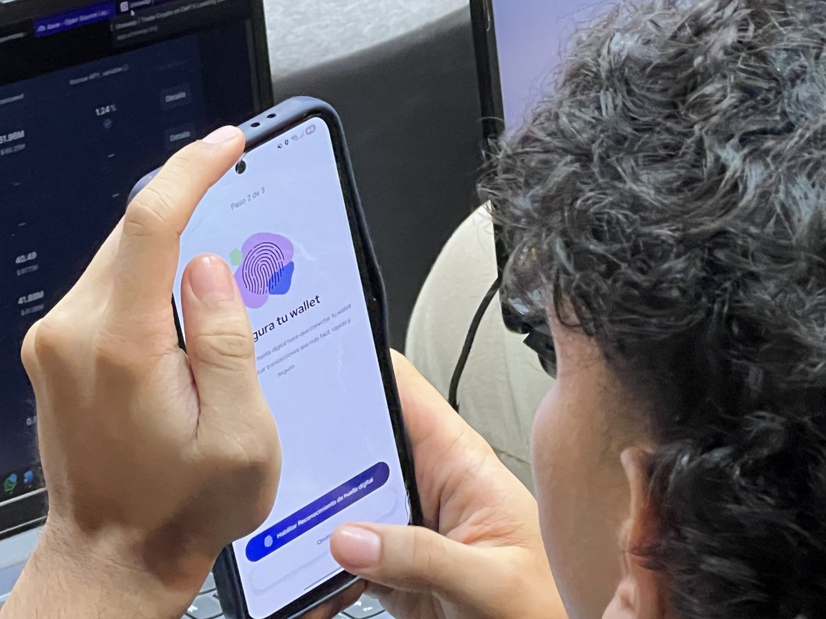 Celo Colombia ◘ tweet media