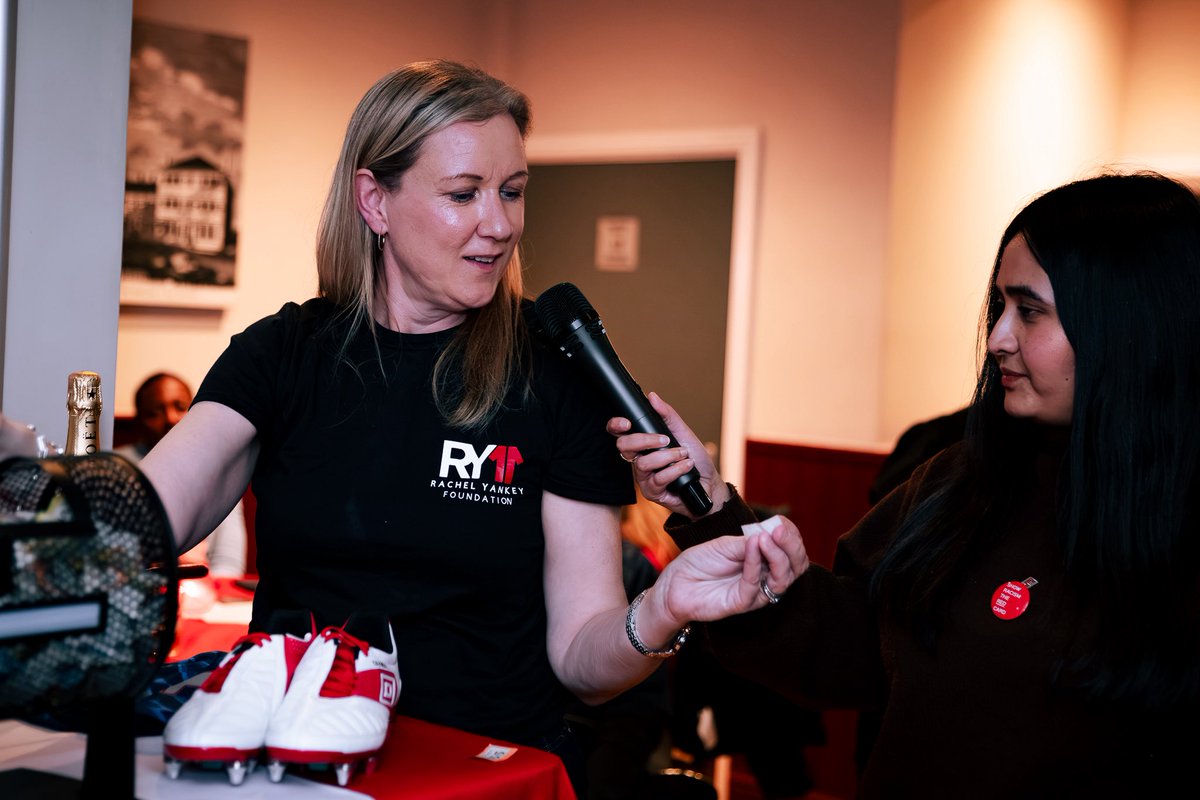 Niamh Murphy tweet media