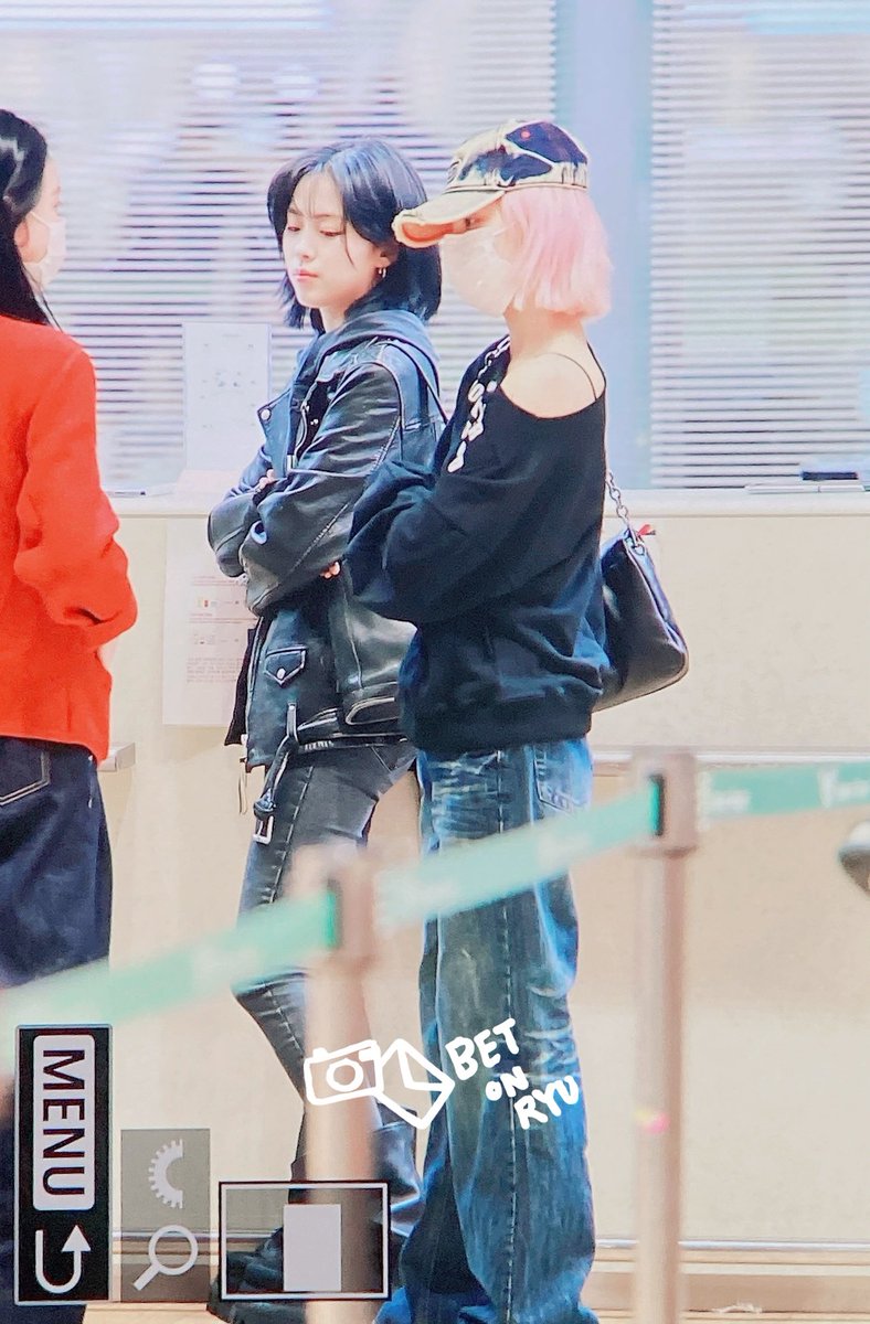 betonryu_srj's tweet photo. 260314 🍬🍬🍬

#ITZY #있지 #RYUJIN #류진
@ITZYofficial https://t.co/KQ313THB9a