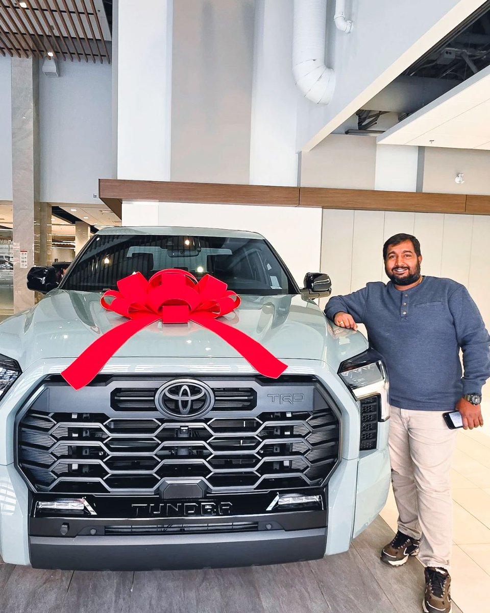 WEMToyota's tweet photo. Congrats, new owners! 🥰

We can't wait to hear all the new memories you create in your new vehicles. https://t.co/Ffz1vOB0uA