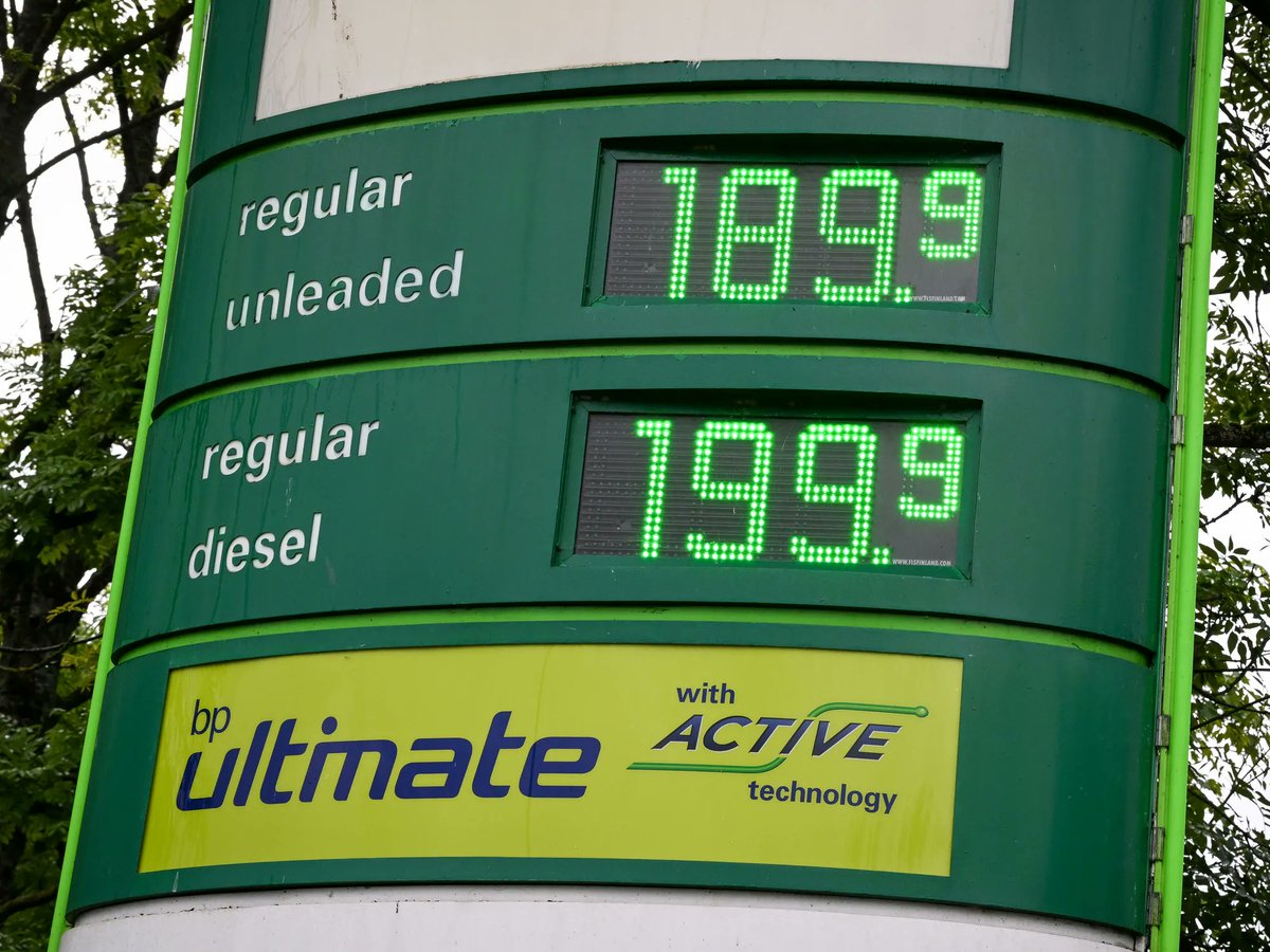 AngryBritain.com tweet media