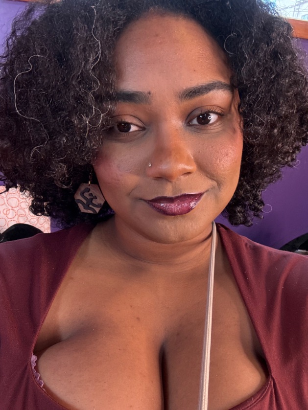 Anairis Q tweet media