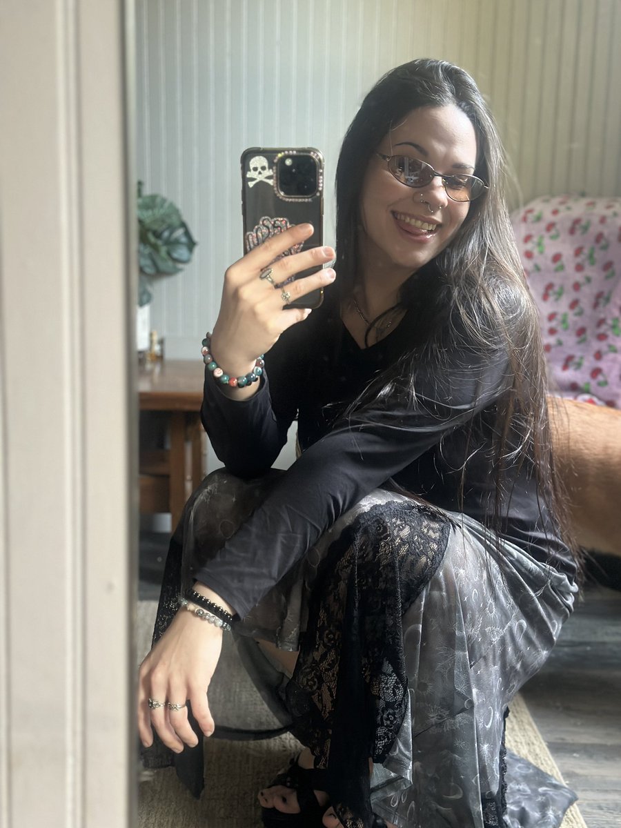 deadkxy's tweet photo. at least i look cute https://t.co/YQAexBf4UH