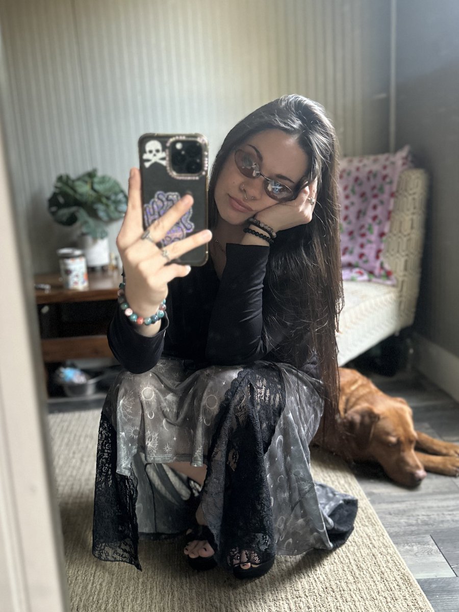deadkxy's tweet photo. at least i look cute https://t.co/YQAexBf4UH