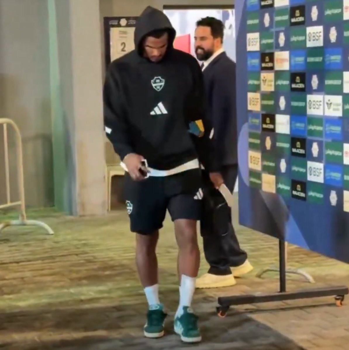 عبعآل tweet media