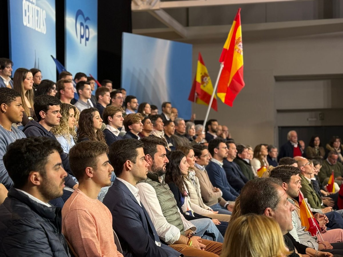 El 15 de marzo Castilla y León se juega su futuro

Los jóvenes queremos oportunidades, empleo y poder quedarnos en nuestra tierra🏠
El proyecto que lidera <a href="/alferma1/">Alfonso F. Mañueco</a> apuesta por el talento joven, el emprendimiento y el futuro de Castilla y León🚀
🗳️ Este domingo vota <a href="/PPopularCyL/">PP Castilla y León</a>