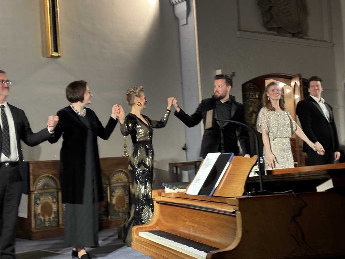 Strewthie ❤️ tweet media