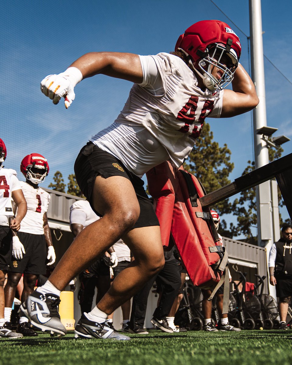 USC Football ✌️ tweet media