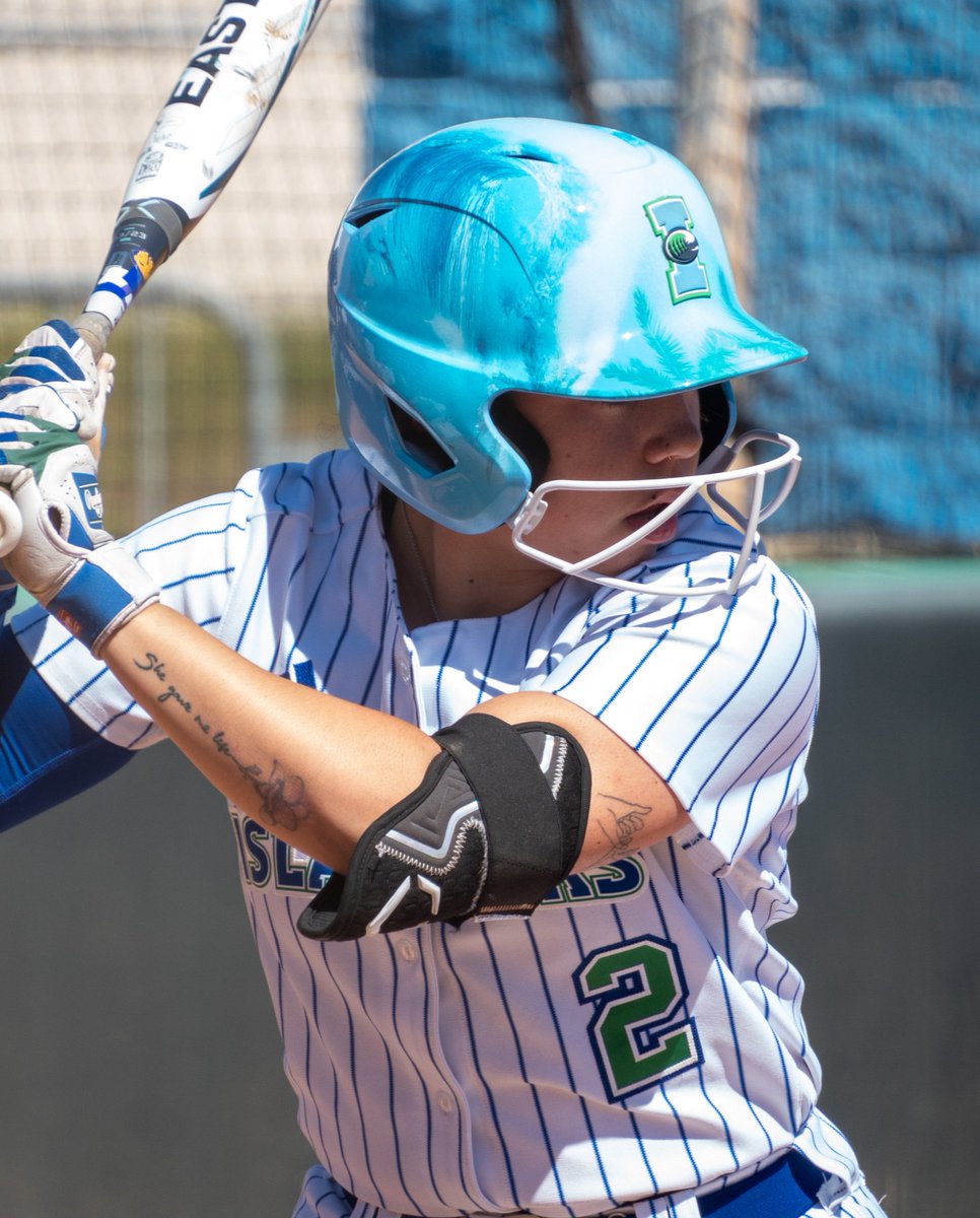 Islanders Softball tweet media