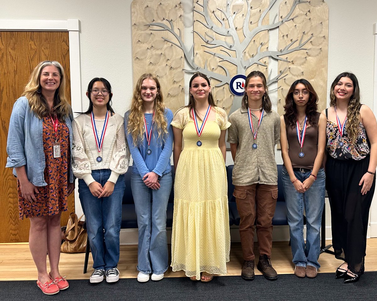 Christina Van tweet media