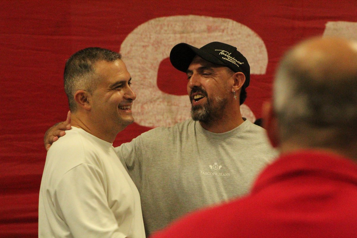 Luciano Nakis tweet media