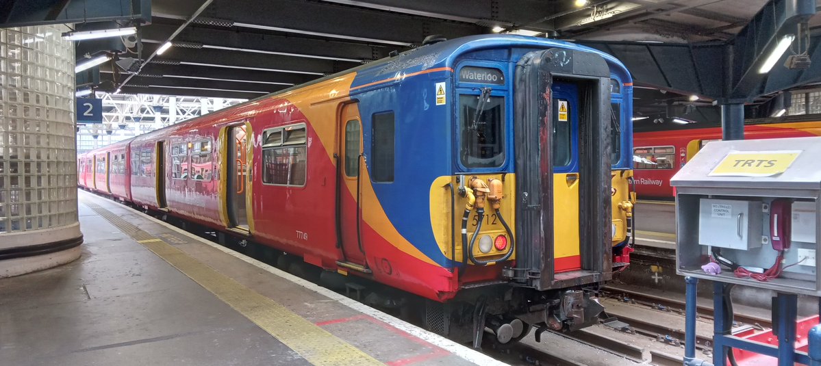 NotYOLOSmh 🏳️🌈 tweet media