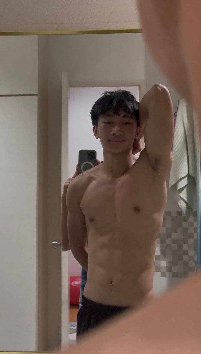 JunoFreytz's tweet photo. ang waist 😭😍 https://t.co/Pv4aMBp6os