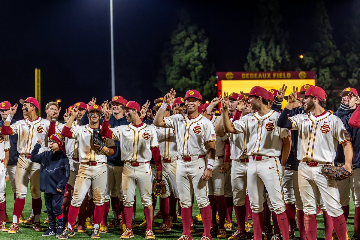 USC Trojans tweet media